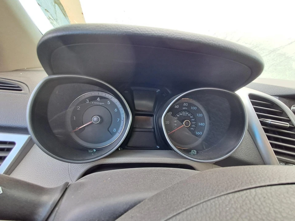 Used Fuel Tank fits: 2014 Hyundai Elantra Hatchback Grade A Foto 2 de 4