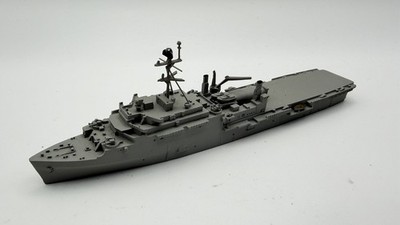 Trident TA 10242 USS Nashville Amphibious Transport Dock 1/1250 Waterline Ship