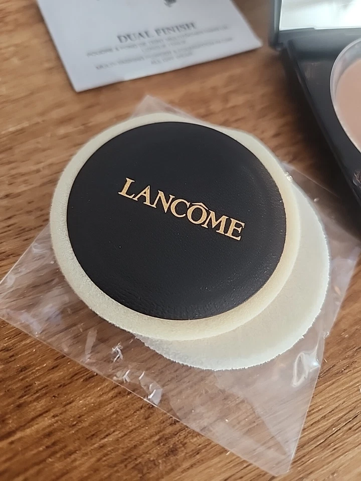 Lancome Dual Finish Multi-Tasking Powder & Foundation in One .67oz NEW Old Stock - Image 4 of 4