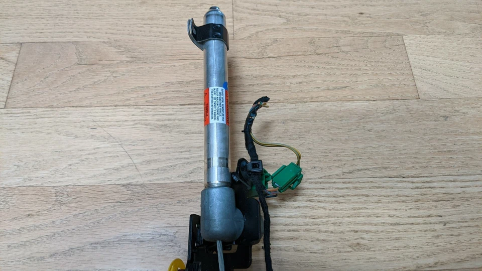 Cinturón de seguridad y retractor para conductor Volvo C30 2008-2011 Foto 3 de 4