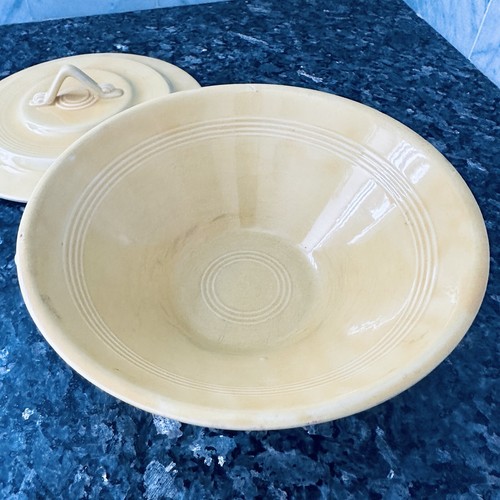 Harlequin Vintage Yellow Casserole w/Lid HLC WV USA 1938-1959 Fiestaware - Picture 4 of 10