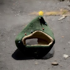 Pre-owned VIBRANT LIFE Cat Christmas Xmas Tree Pet Cave Green