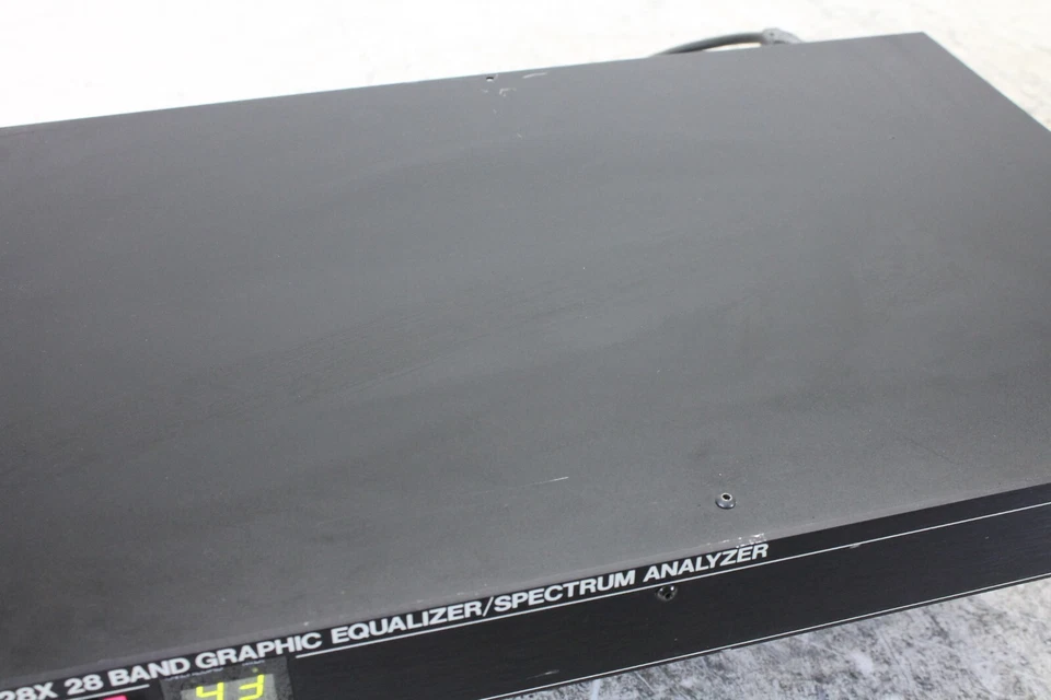 TC electronic TC 1128X 28 band graphic equalizer/spectrum analyzer (No.5) - Image 4 of 4