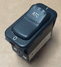 PETERBILT Traction Control Rocker Switch 16-09122-7G8EEF2B81