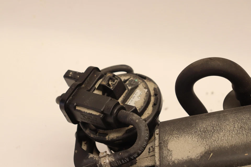 2007-2015 AUDI Q7 ИСПАРИТЕЛЬ ВЫБРОСОВ ТОПЛИВА УГОЛЬНАЯ КАНИСТРА OEM - Изображение 3 из 4