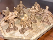 Lot of 8 Greenbrier International Large 3   Plastic Army Men Toy Soldiers Brown