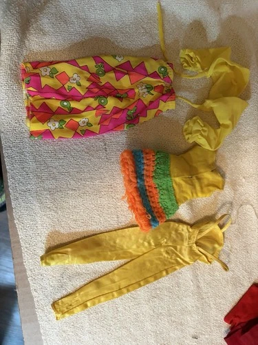 Vintage Barbie 1970s Lot: Loop Scoop #1454, Best Buy #8683, Pretty Changes #2598