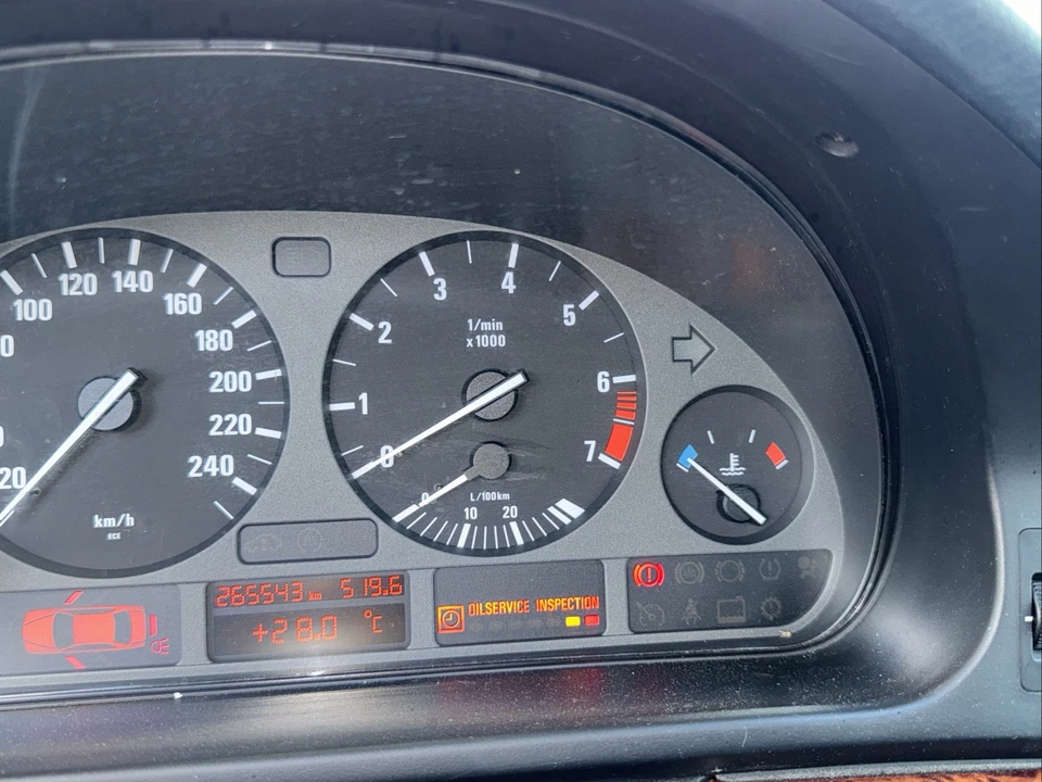 RARE EURO E39 MANUAL CLUSTER BMW 5 Series 520i 525i 528i - Image 4 of 4