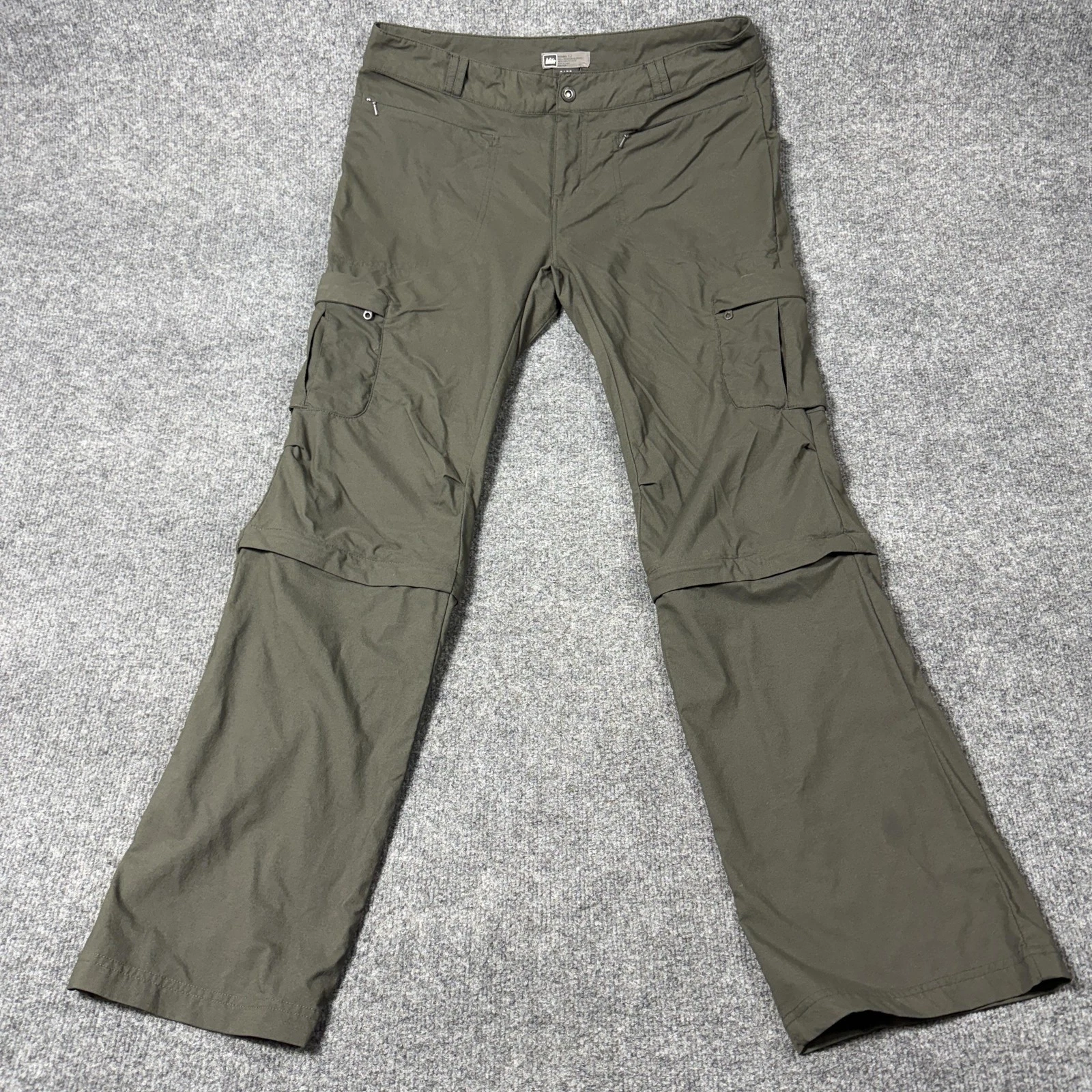 REI Cargo Pants Womens 12 Gray Convertible Zip Off Stretch Hiking Outdoor
Opens in a new window or t