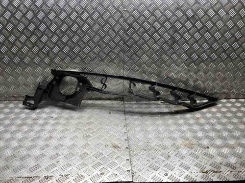 BMW X5 E70 Kotflügelhalter vorne links 51127157989 3.00 Diesel 2012 30590769