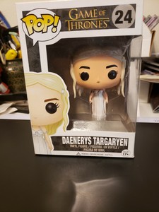 daenerys wedding dress pop