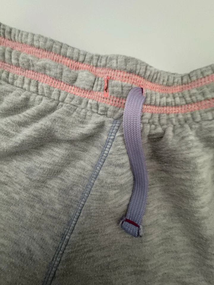 Gap Kids Shorts Girl Light Gray Drawstring Size XL Comfy Pre-Owned - Image 3 of 4