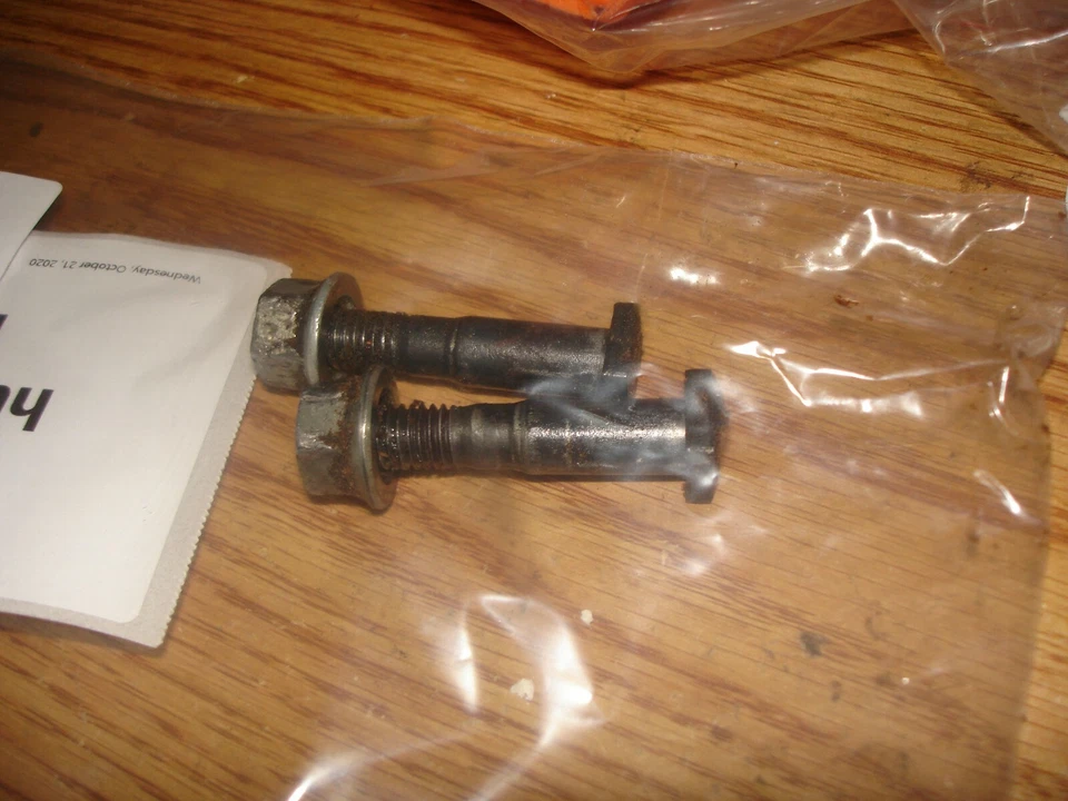 HUSQVARNA L77 barra pernos motosierra parte contenedor 493 Foto 2 de 2