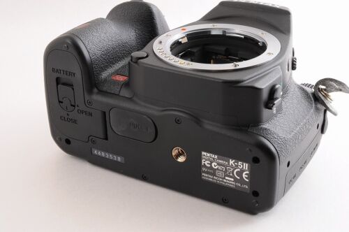 【TOP MINT 8595 Low Shutter】PENTAX K-5 II 16.3MP DSLR Kamera 18-135mm Objektiv... - Bild 10 von 22