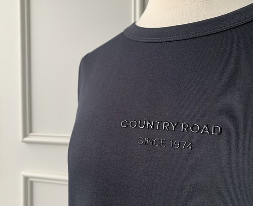 | COUNTRY ROAD | modern logo tank top black | SIZE: XS, 8 | $59.95 new - Picture 8 of 11