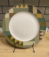 Studio Nova Mikasa Mirage HG423 Chop Plate 12”. Amazing Condition