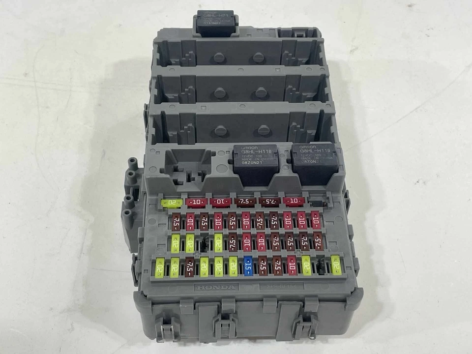 Fits 2021 2022 HONDA PILOT SE 3.5L Cabin Fuse Relay Junction Box TG7A220 OEM - Image 2 of 4