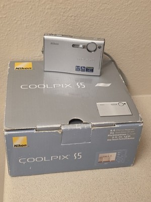 Nikon COOLPIX S5 6MP Digital Camera 3x Zoom 2.5 LCD Screen Works See Description