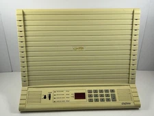 GeoSafari electronic learning game EI-8800 with Most Game Cards