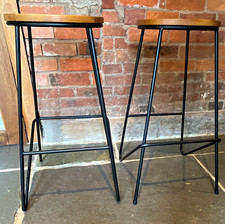 Set of 2 Bar Stools 75cm Brown Round Wooden Seat, Black Metal Frame