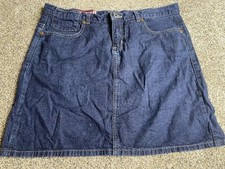 Vintage GAP Women  s Denim Jeans Skirt 100 Cotton Size 31 Mini W/ Pockets
