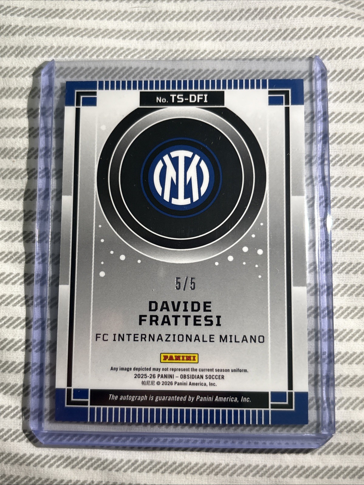 25-26 Panini Obsidian Soccer Davide Frattesi- Inter Milan Twilight Signatures /5 view 2