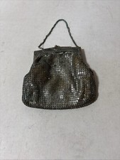Vintage Whiting And Davis Silver Mesh Hand Bag Coin Purse