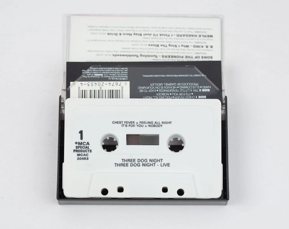 Three Dog Night Live Cassette 1988 MCA Records MCAC-20453 - Image 3 of 4