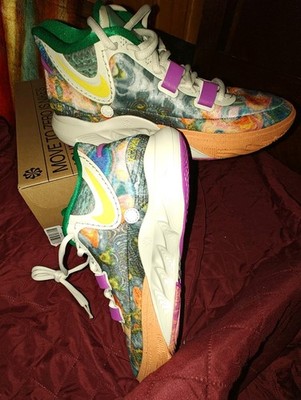 Size 10.5 Nike Kyrie 8 Circle Of Life (Stock X: $109)