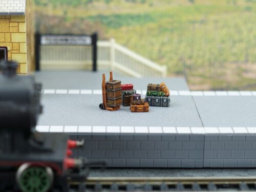 Model Railway Luggage - OO Gauge Suitcase - 1:76 Hornby Scale Scenery - Picture 3 of 13