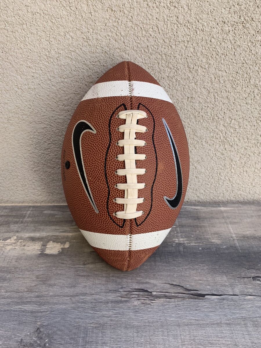 NIKE ALL FIELD OFFICIAL SIZE AND WEIGHT FOOTBALL FT0197201 NIKE ALL FIELD OFFICIAL SIZE AND WEIGHT FOOTBALL FT0197201