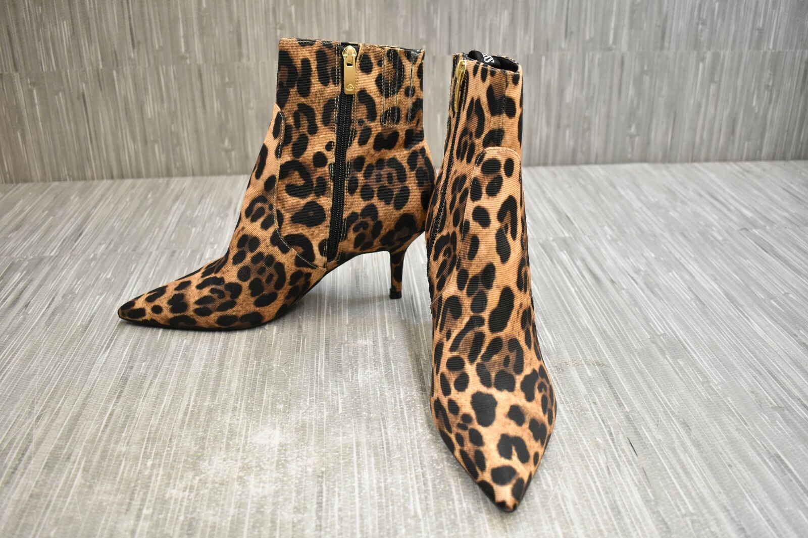 guess deidra booties