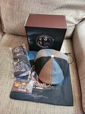 Boston Scally Nightmare 5 XL 60cm Box Set  Bundle Socks Hat Pin Michael Myers