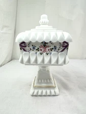 Westmoreland Floral Wedding Cake Box Pedestal Candy Dish Lid Vtg Milk Glass Read
