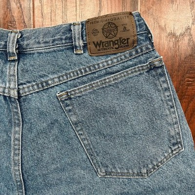 Wrangler Men's Medium Wash Blue Cotton Denim Shorts 5-Pocket Flat Front Button