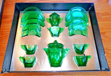 Akro Agate 17 Pc Large Stippled Band Transparent Green Glass Tea Set W/Box-Glows