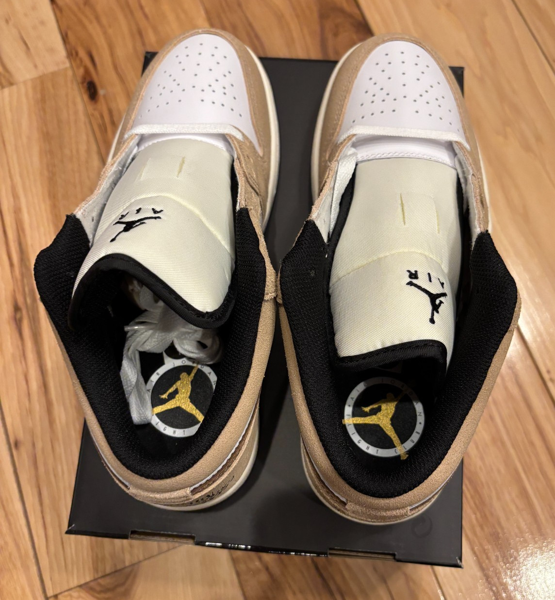 Nike Air Jordan 1 Low SE Hemp Light British Tan White DZ4130 201 Men's Size 7 thumbnail 5