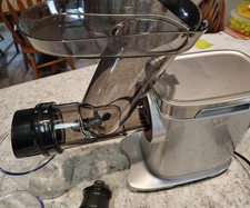 Aeitto Slow Juicer -- Cold Press JUICER, NEW  - 85 RPM, 3” Wide Chute HSJ-1521