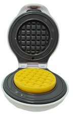 Play Food Waffle Iron With Waffle Rubbery Batteries Included