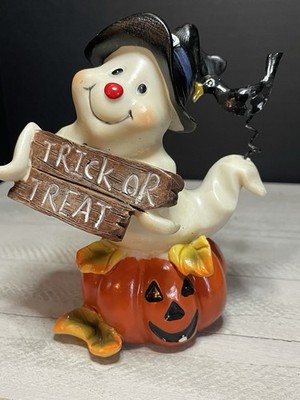 2002 Jubilee Ghost Trick Or Treat 5  Figurine With Crow 