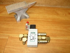 Numatics L23BA4520017P30 *NEW* Pneumatic Solenoid Valve 110VAC