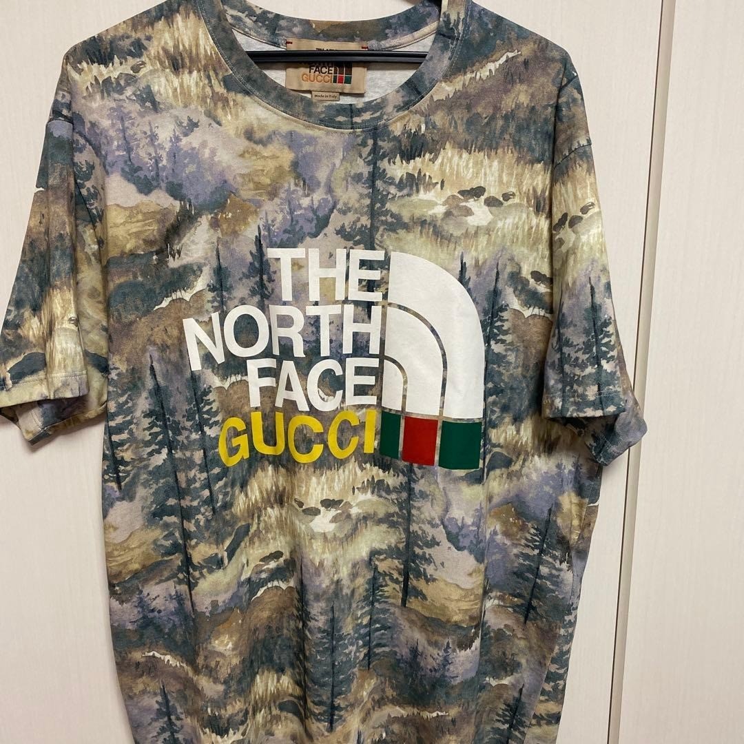 The North Face X Gucci  T-Shirt Size L  Real Tree Camo Authentic