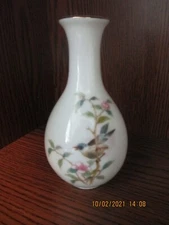 VINTAGE  1980’s PORCELAIN  YAMA JI JAPAN BIRD CHERRY BLOSS BEAUTIFUL