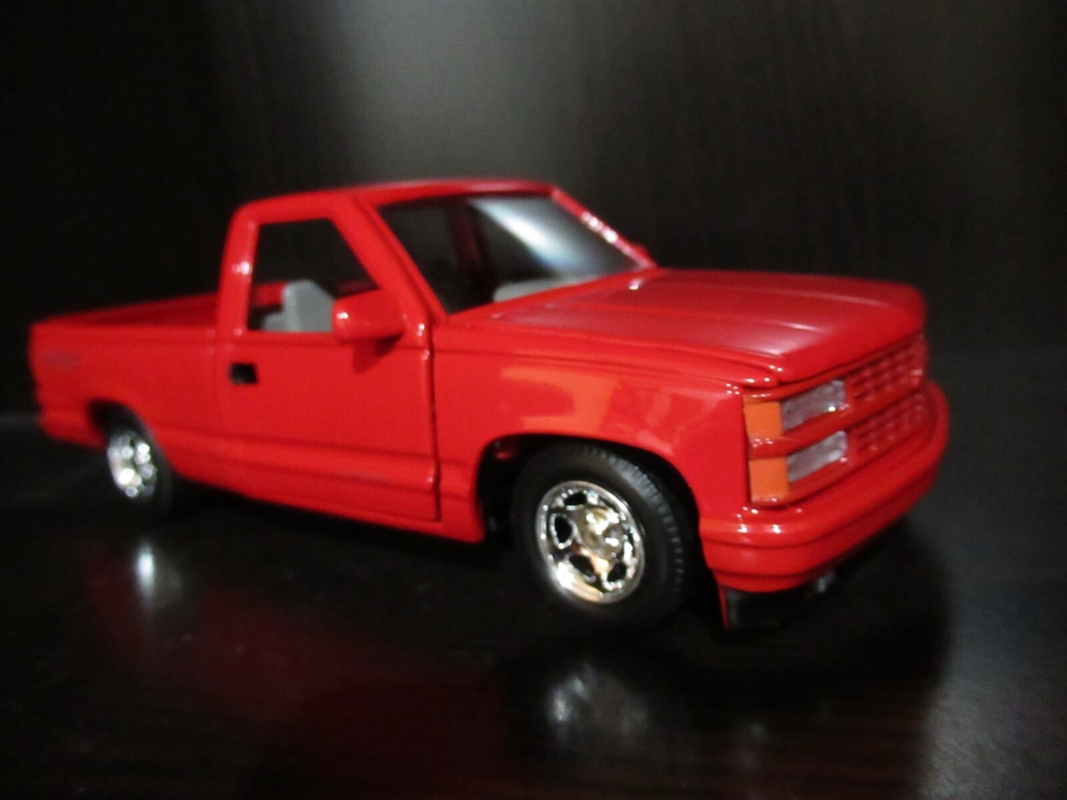 モーターマックス TL 1/24 '92 C-1500 454SS WHITE MOTORMAX 1:24 1992 CHEVROLET 454 SS PICKUP – WHITE – Project