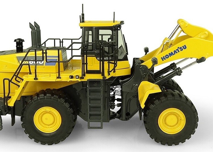 1:50 UH Komatsu WA600-8 Wheel Loader Forklift Contruction Machine