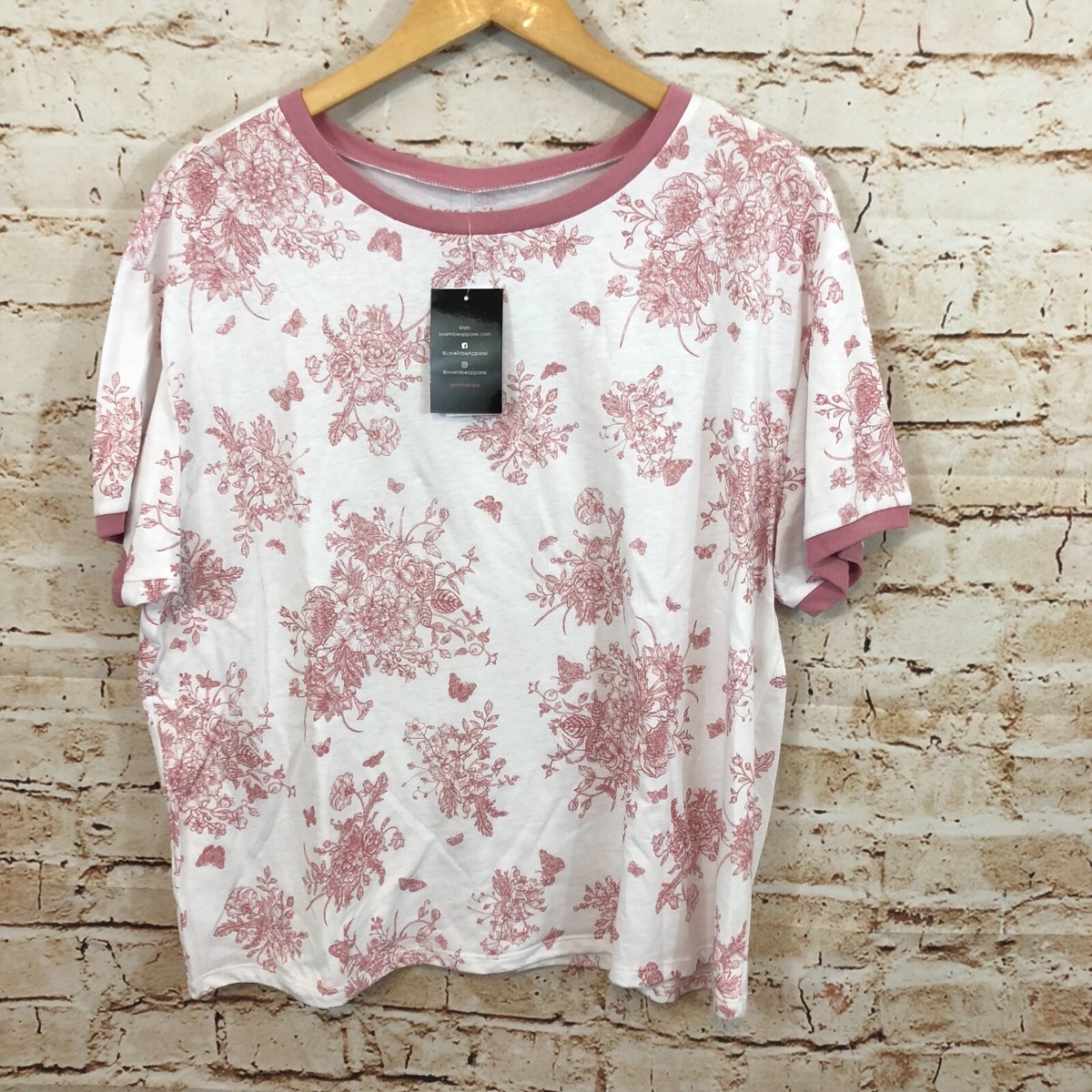 NWT Love Tribe Women's pink/white floral graphic tee shirt sz 3X