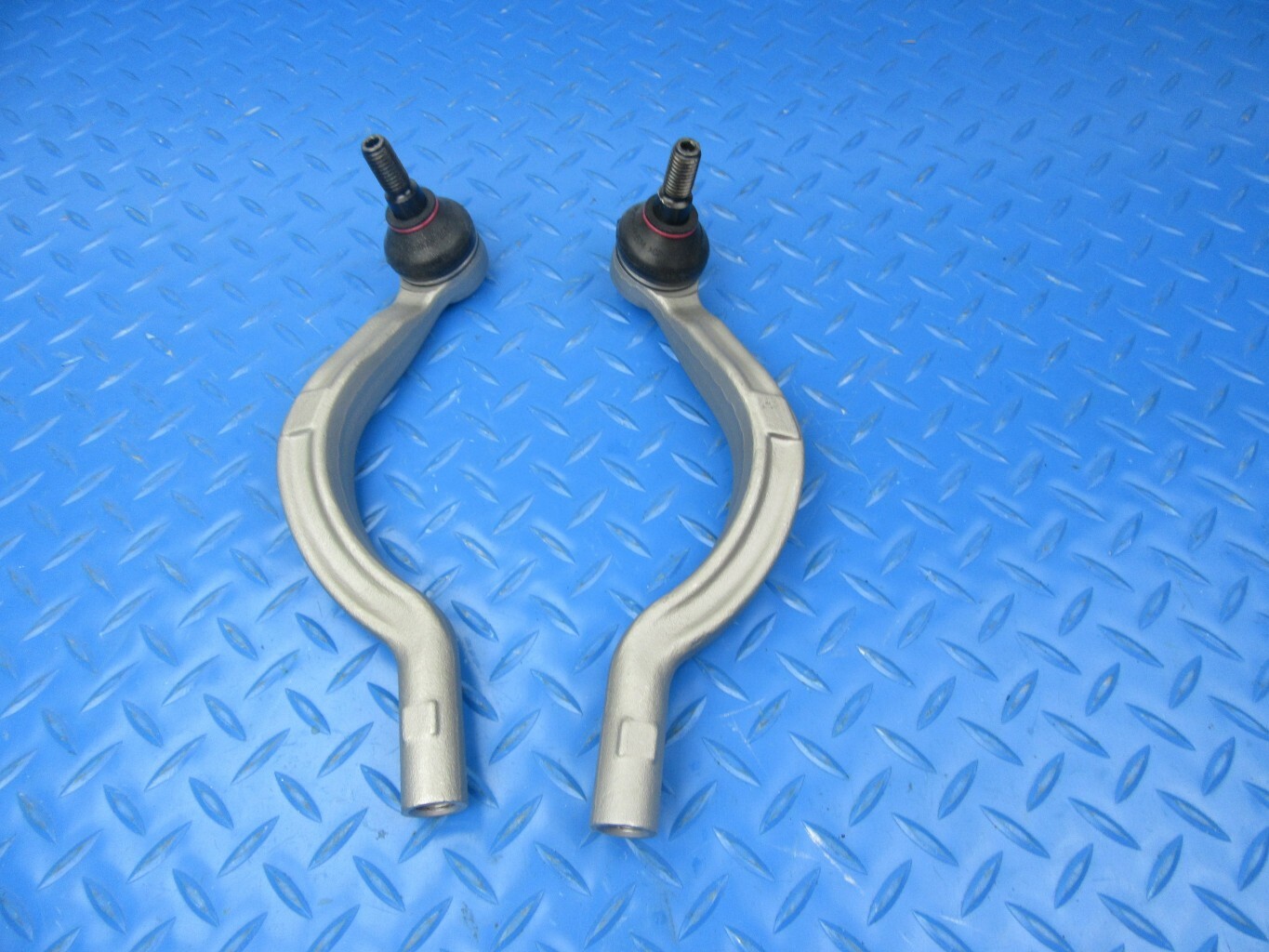 Maserati Ghibli Quattroporte outer tie rod end left right #9008