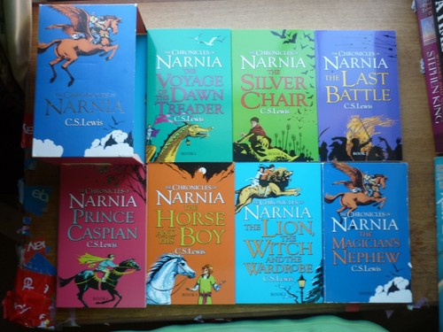 C.S. Lewis The Chronicles of Narnia complete 7 paperbacks in Slipcase ...