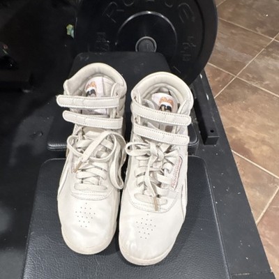 Reebok Freestyle Hi High Top Beige Leather Sneakers Lace Up Hook & Loop Women