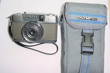 Olympus PEN-EE S Half Frame 35mm Film Camera 30/2.8 Lens + Case  As Mint